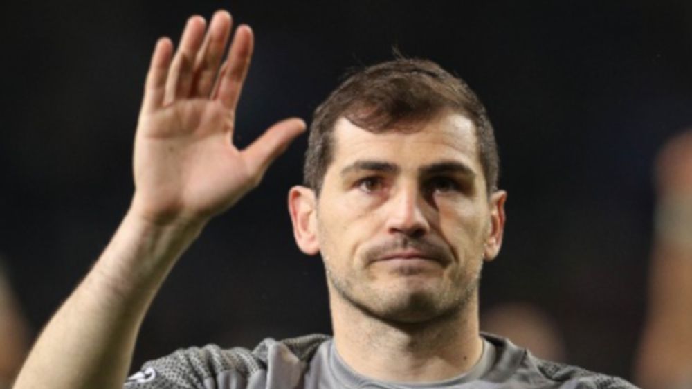 Nach Herzinfarkt:Torwart-Legende Iker Casillas ist außer Lebensgefahr