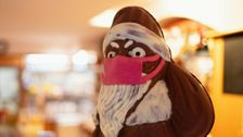 Bayern Schoko Nikolaus Mit Mundschutz Lost Shitstorm Aus Gesundheit Leben Idowa