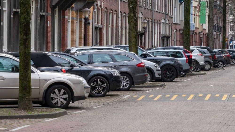 495.000 Euro! Amsterdamer Parkplatz schockt mit Wucherpreis