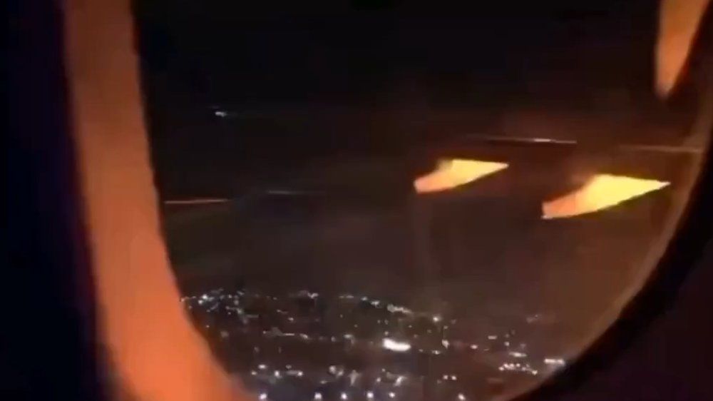 Video: Turbine explodiert: Panik bricht in Airbus aus