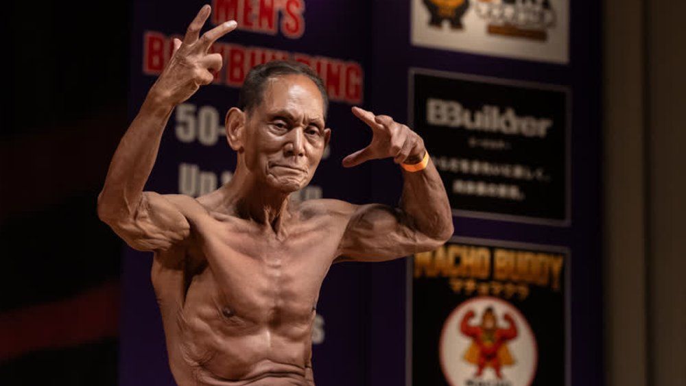 Video: Japans ältester Bodybuilder feiert Titel mit 90 Jahren