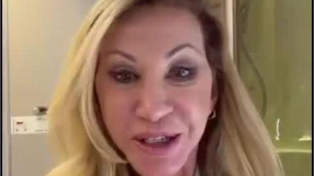 Video: Carmen Geiss ist nach Erlebnis im Flugzeug ganz baff