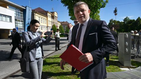 Slowakischer Regierungschef Fico nach Attentat weiter in Lebensgefahr