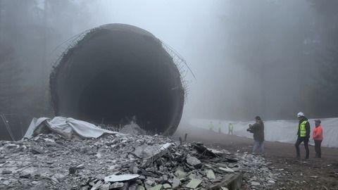 Turm von Windkraftanlage im Schwarzwald gesprengt