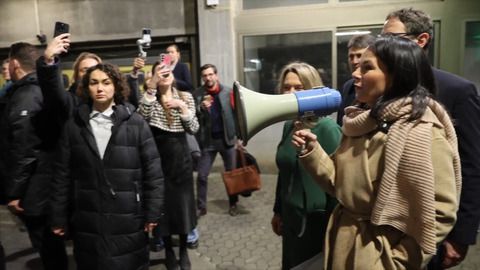 Massenandrang bei Baerbock-Auftritt: Entschuldigung per Megafon