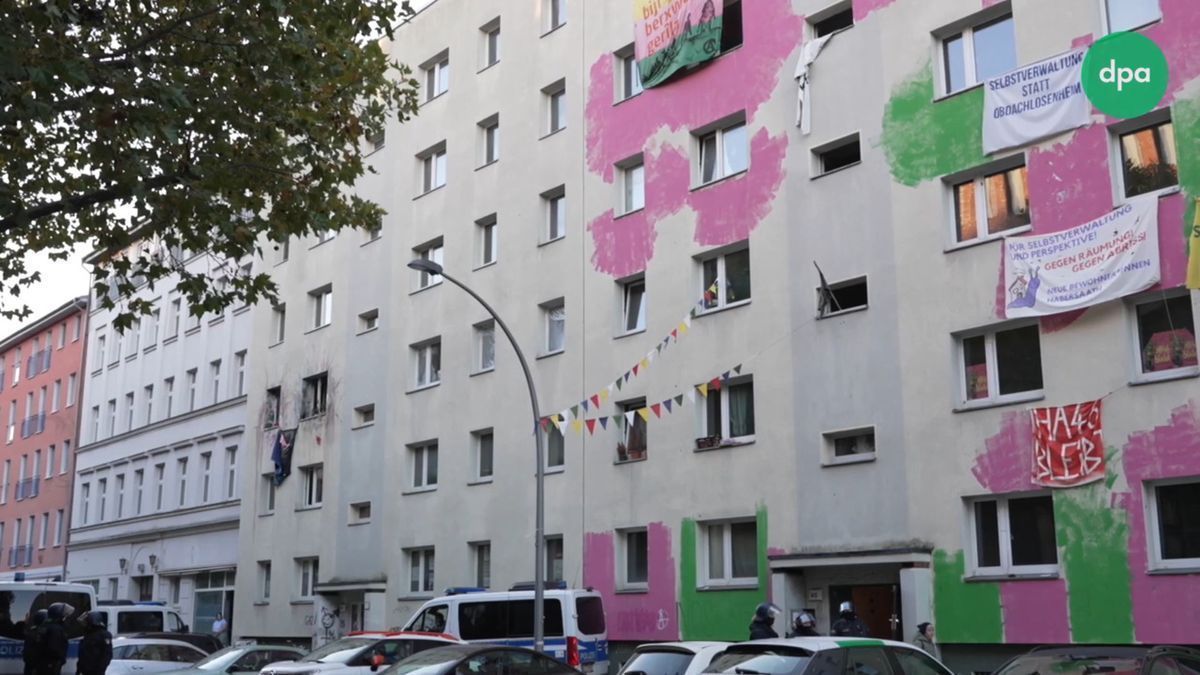 Räumung in Berlin-Mitte: Polizei mit Großaufgebot im Einsatz