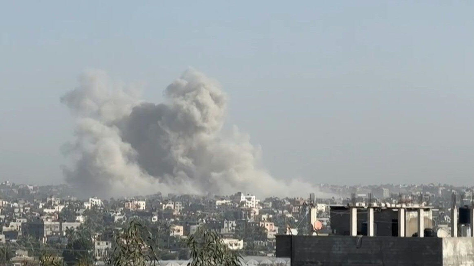 Nach UN-Resolution: Israel setzt Offensive im Gazastreifen fort