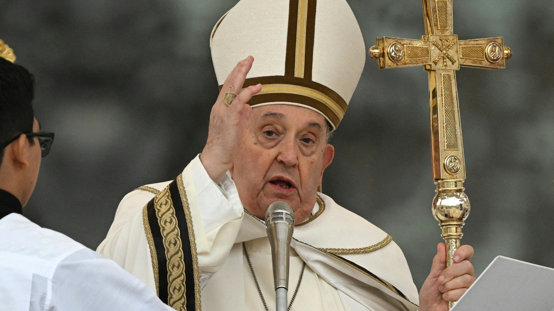 Osterbotschaft: Papst fordert Waffenstillstand im Nahen Osten