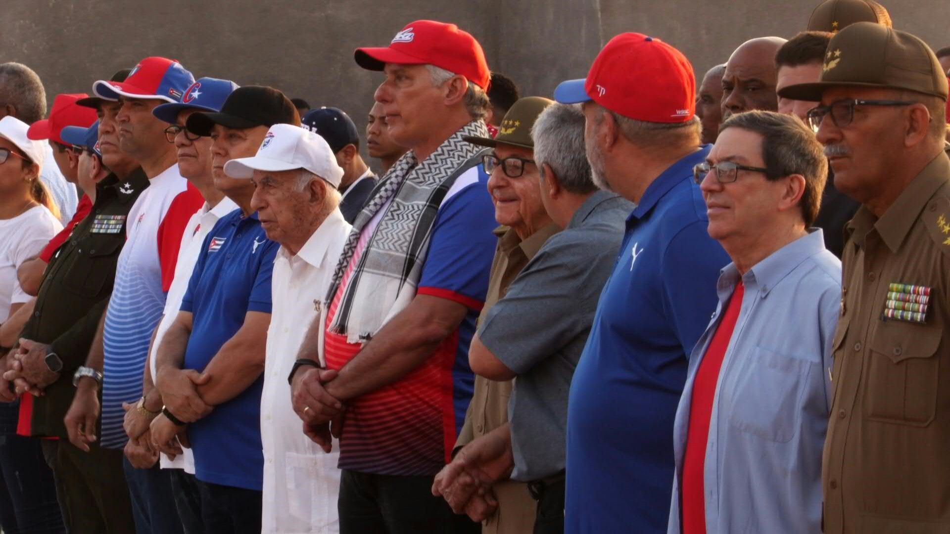 Raul Castro, Cuban president lead May Day celebrations in Havana