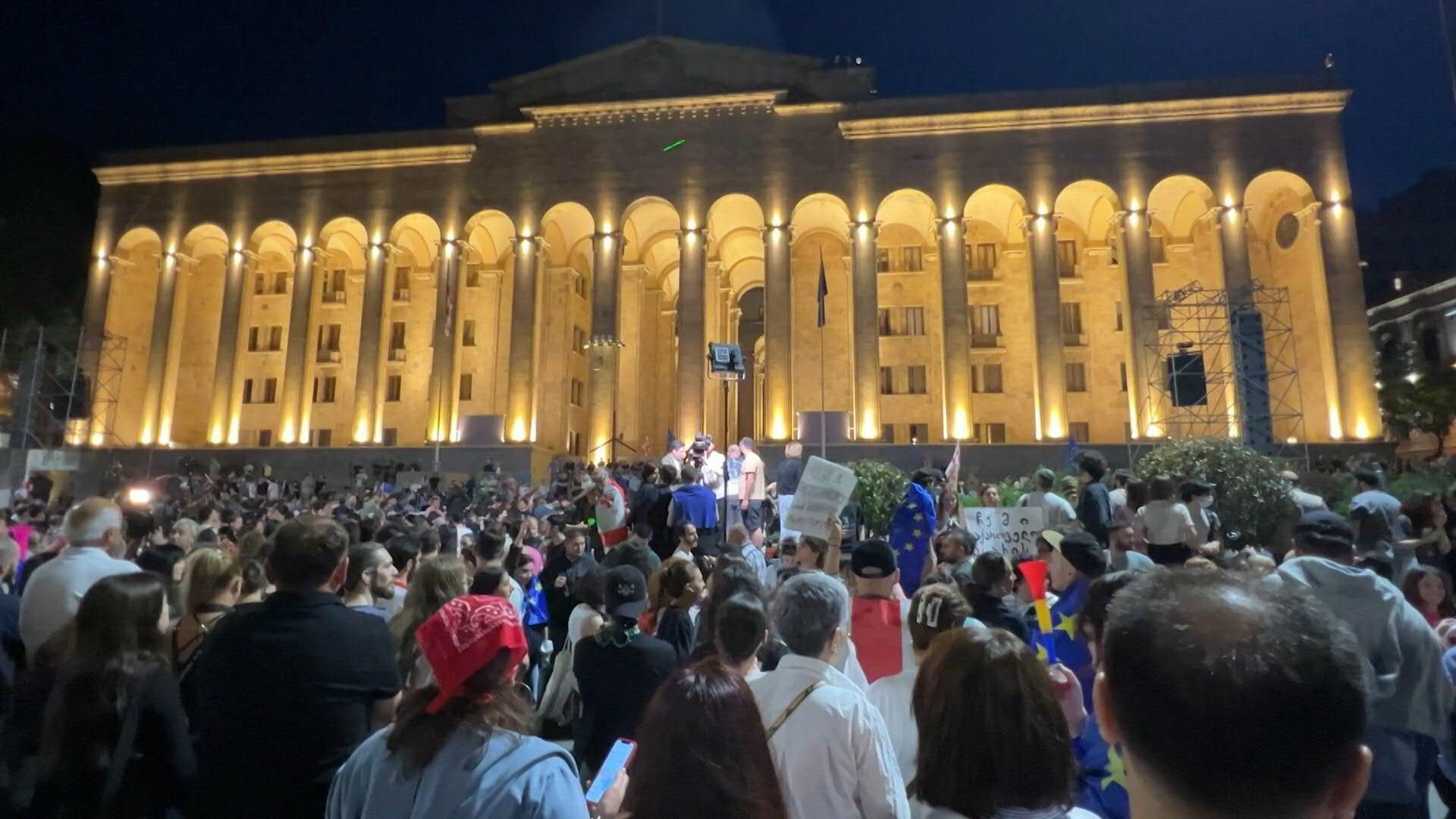 Tens of thousands rally in Georgia against 'foreign influence' bill
