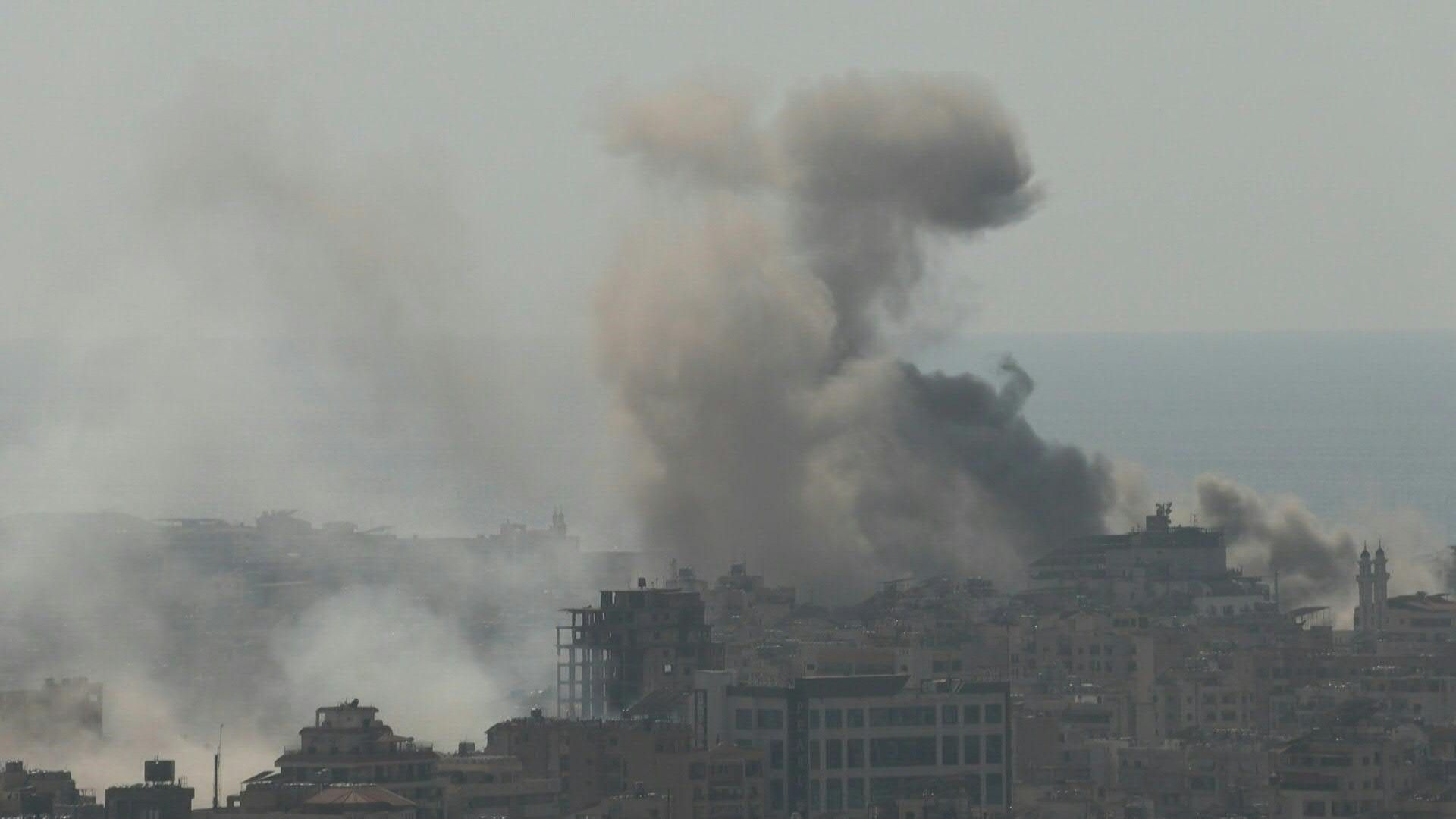 Heavy smoke billows as Israeli strikes rock Beirut's southern suburbs