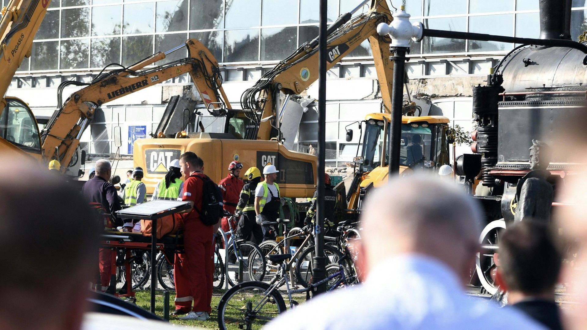 Serbien: Tote bei Einsturz von Bahnhofsvordach