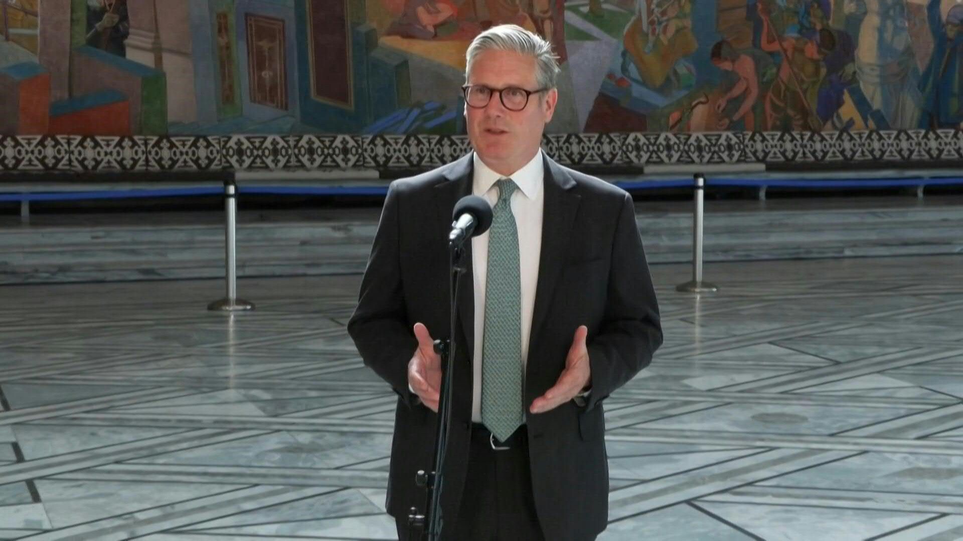 El primer ministro del Reino Unido llega a la cumbre 'sumamente importante' de la Fuerza Expedicionaria Conjunta en Noruega