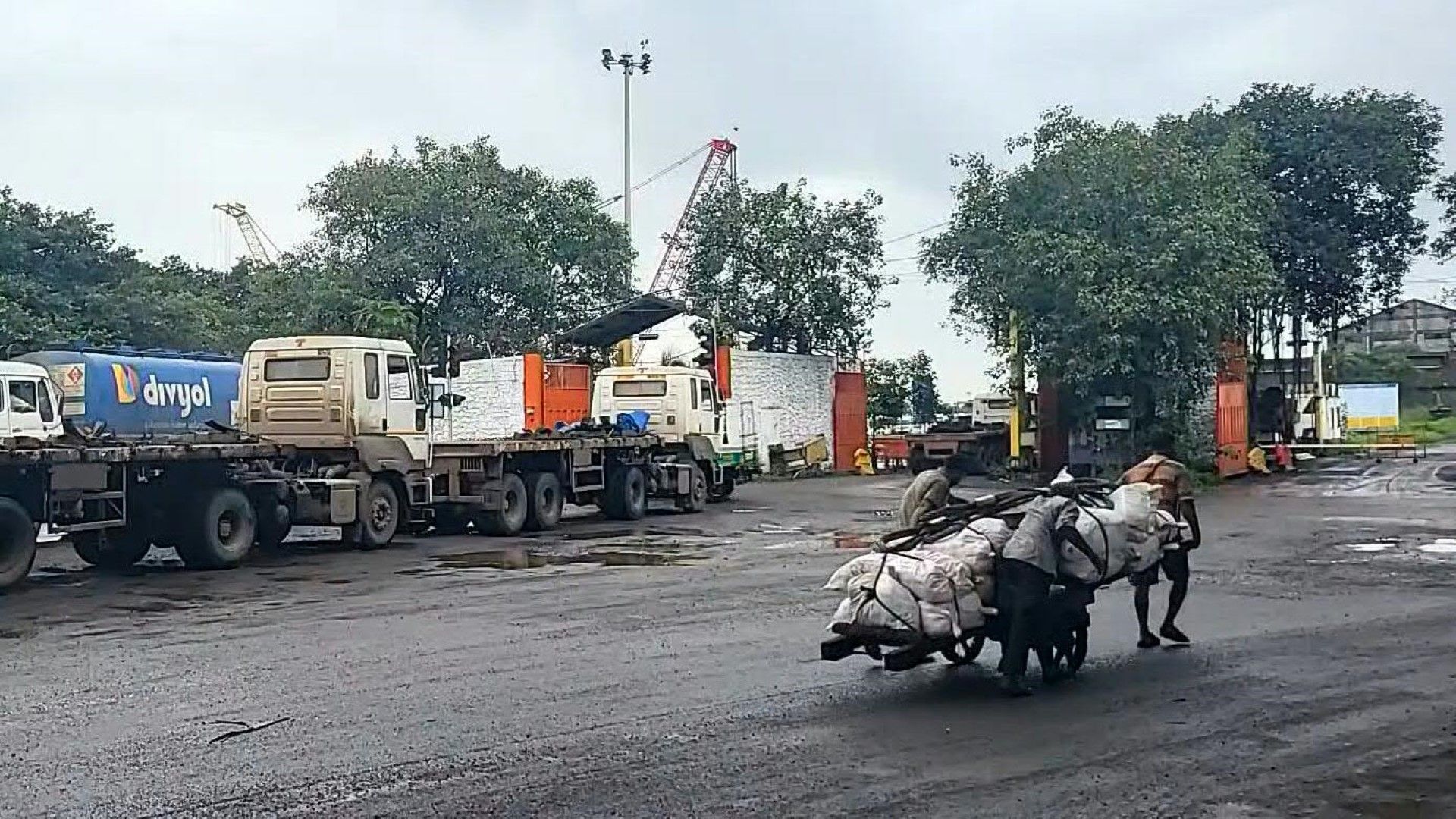 Video: Trucks queue up at Mumbai port as US tariffs set to kick in