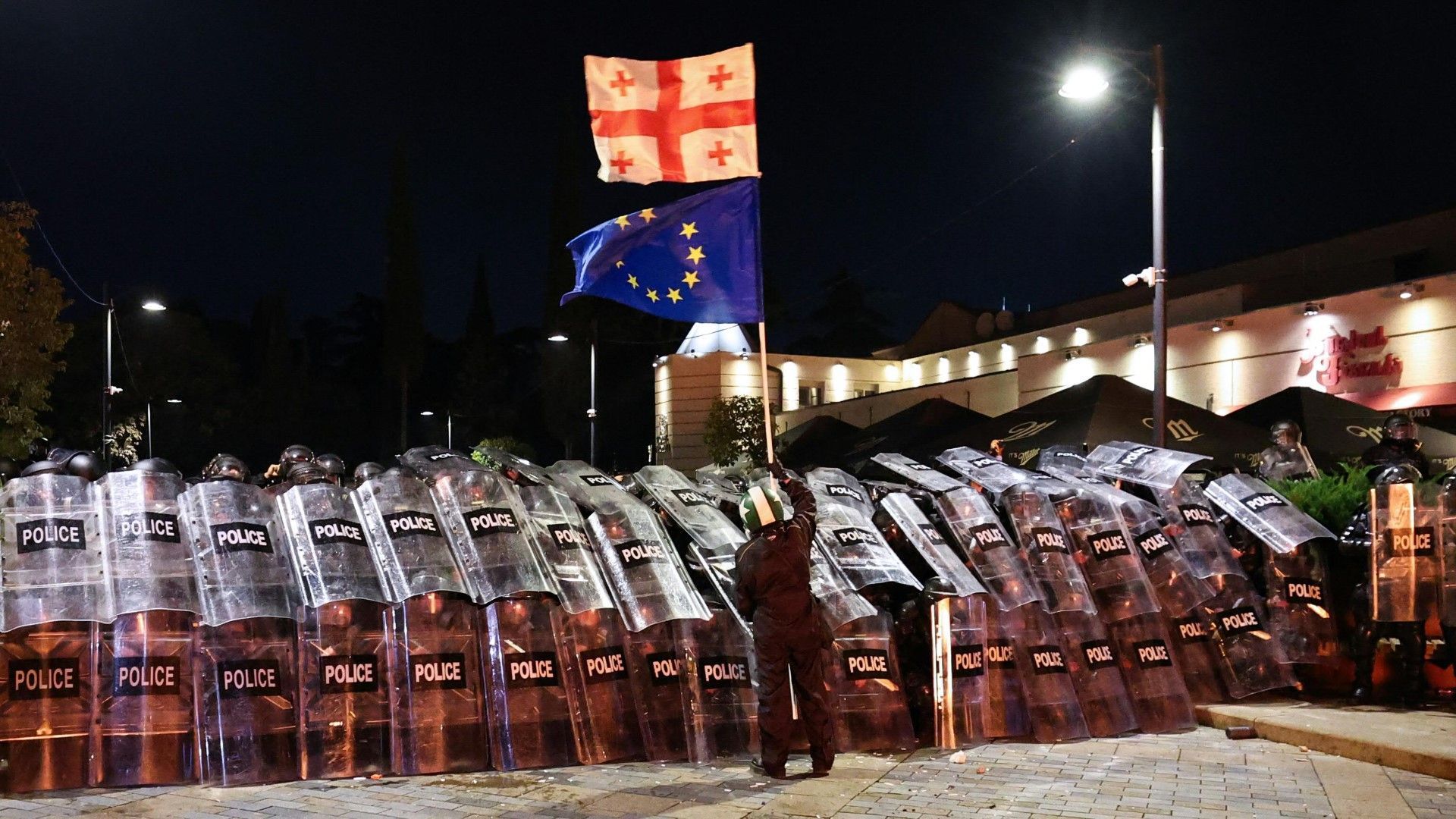 Regierungskritische Proteste nach Kommunalwahl in Georgien