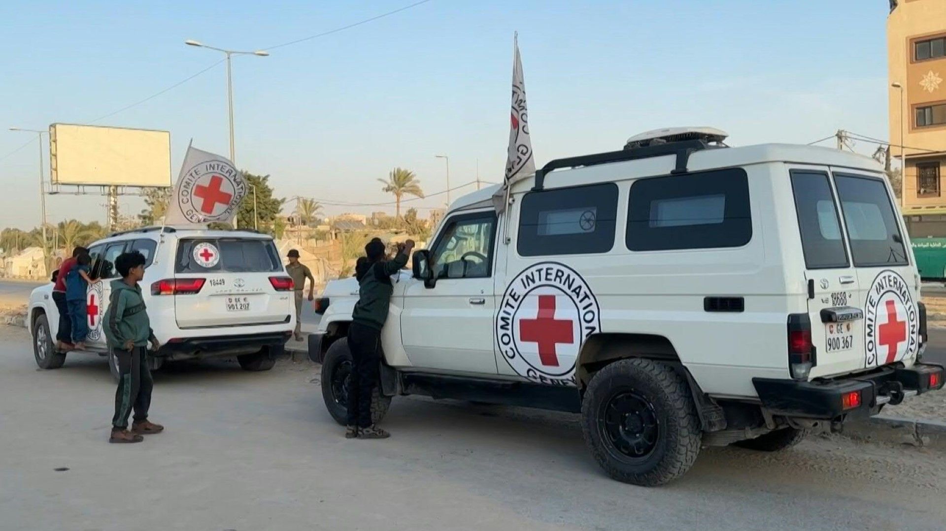 Red Cross waits to receive bodies of two Gaza hostages from Hamas