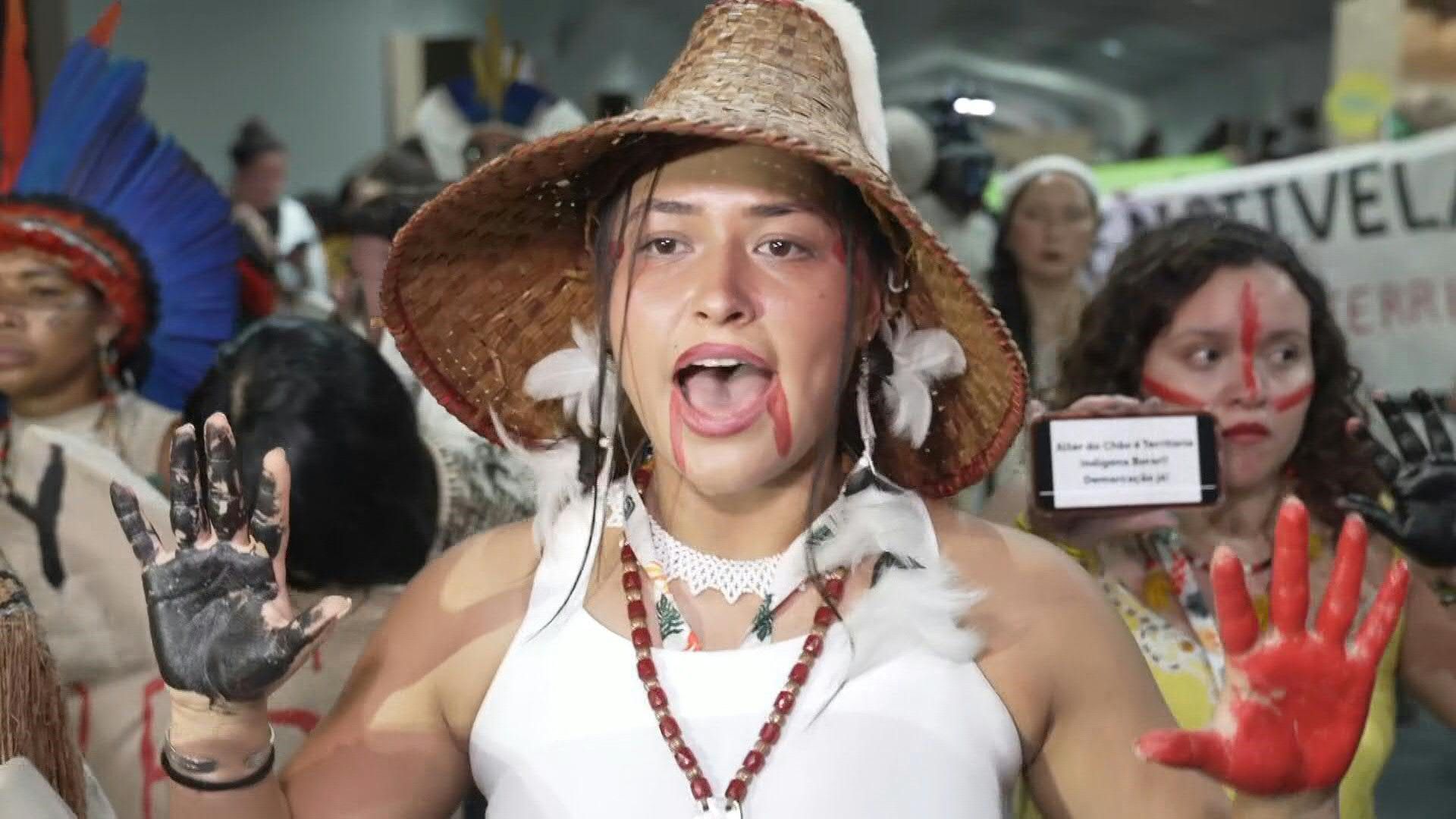 Video: Protest inside COP30 venue as climate talks head into overtime in Brazil