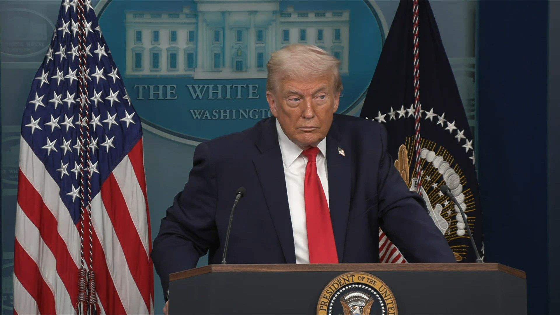 Video: Trump says wouldn't join G7 meeting in Paris suggested by Macron