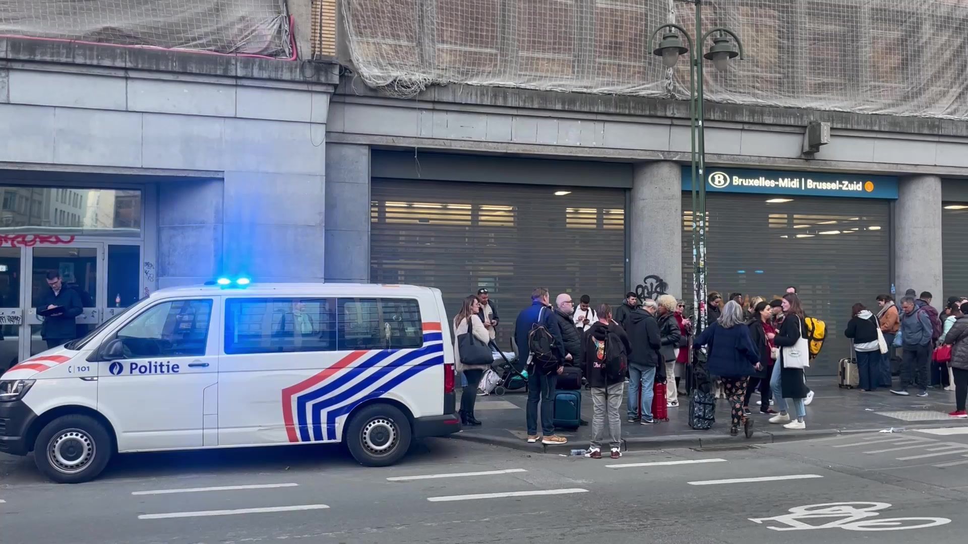 Video: Police outside Brussels train station as suspicious packages discovered