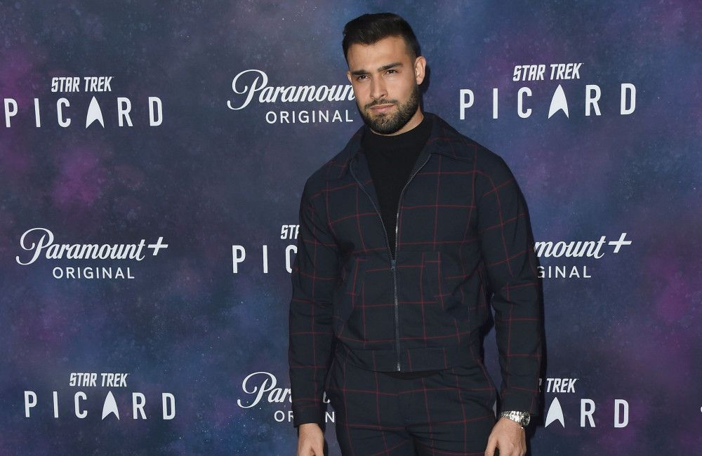 Sam Asghari behauptet, dass er wegen seiner Ehe mit Britney Spears als Schauspieler ‚härter arbeiten‘ müsse.