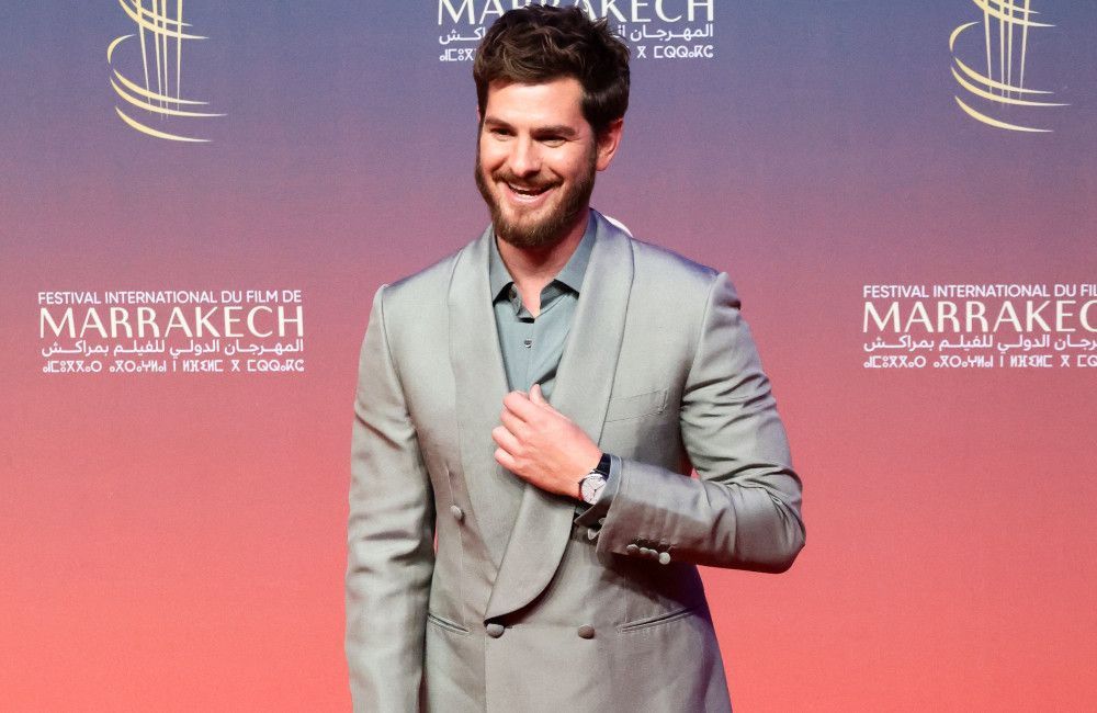 Andrew Garfield: He jokingly calls a fan 'sick'