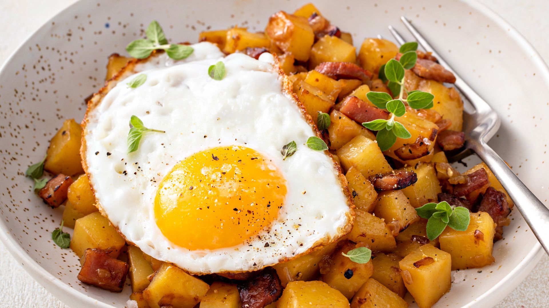 Knusprige Bratkartoffeln leicht gemacht: Mit diesen Tipps gelingt der Klassiker perfekt
