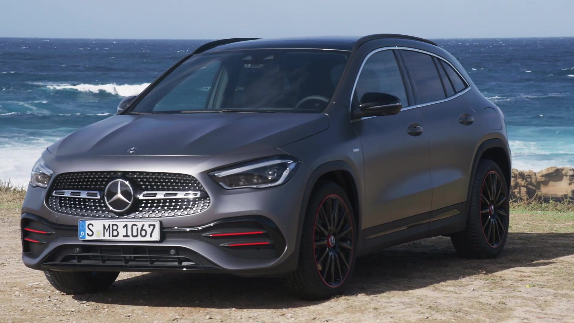 The new Mercedes-Benz GLA Edition Exterior Design