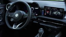 Alfa Romeo Tonale Media Drive Interior Design