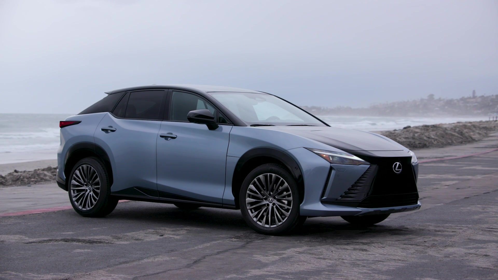 Video: 2025 Lexus RZ 450e Luxury EtherBlack Exterior Design