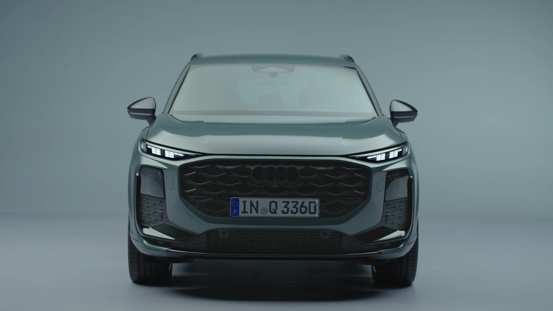 O novo design exterior do SUV Audi Q3 em estúdio