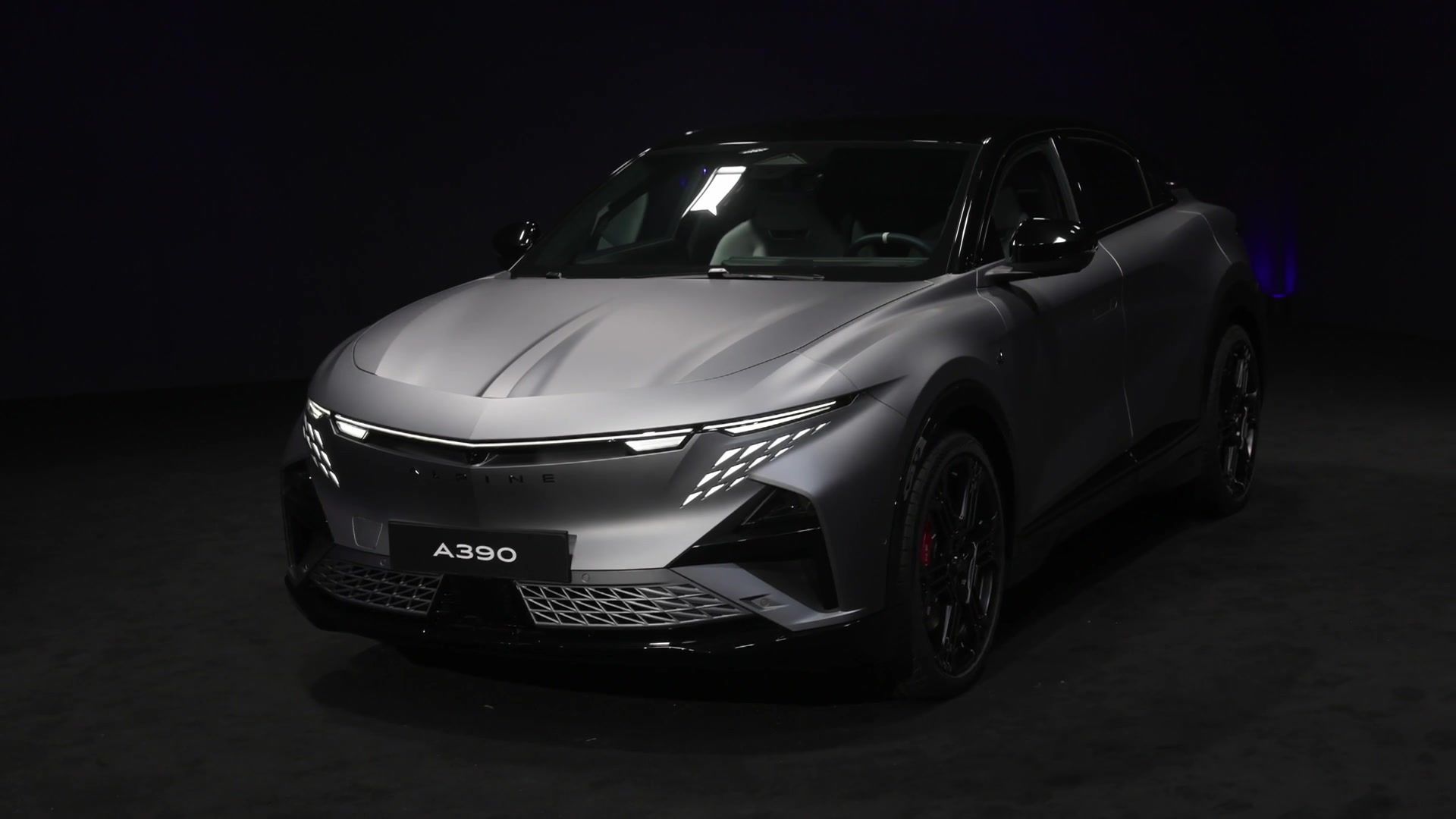 Video: Alpine A390 GTS Design preview in Gris Tonnerre Mat