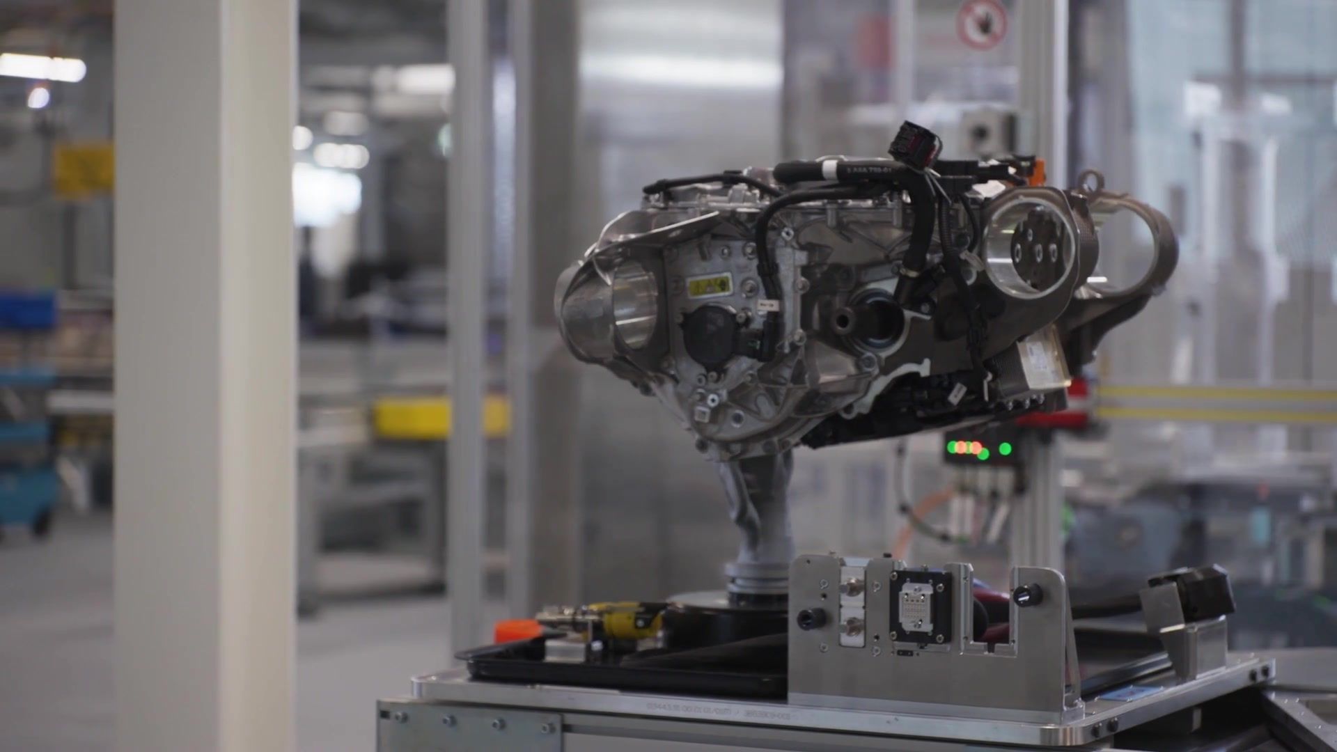 Steyr electrifies - BMW Group starts series production of the electric drive for the New Class