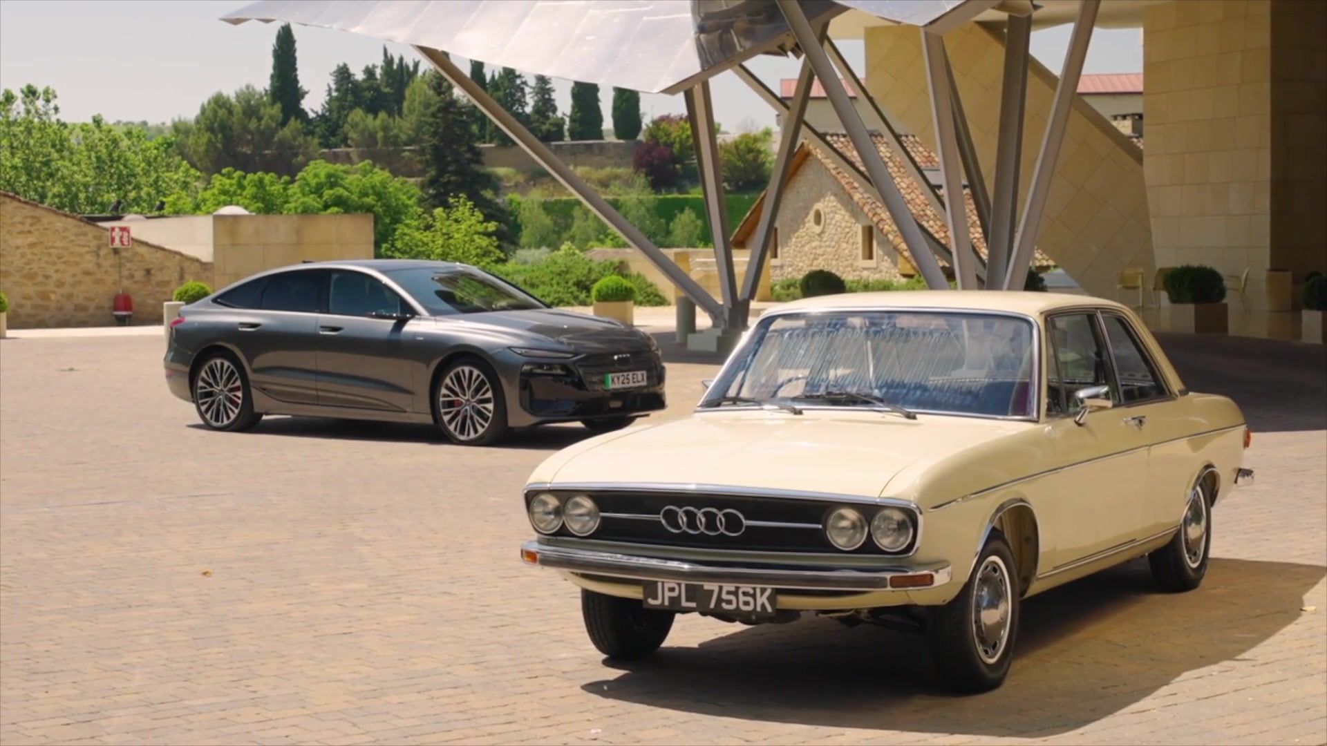 Audi 100 GL Saloon 1972 and Audi A6 Preview