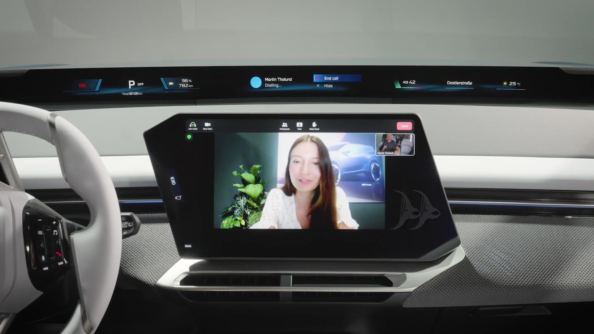 BMW iX3 - Video calling with the Zoom App