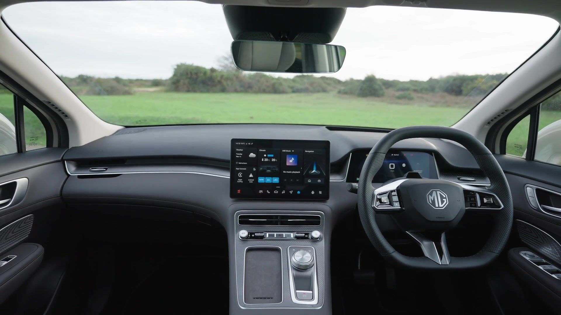 The all new MGS6 EV Trophy Dual Motor Interior Design in Gold