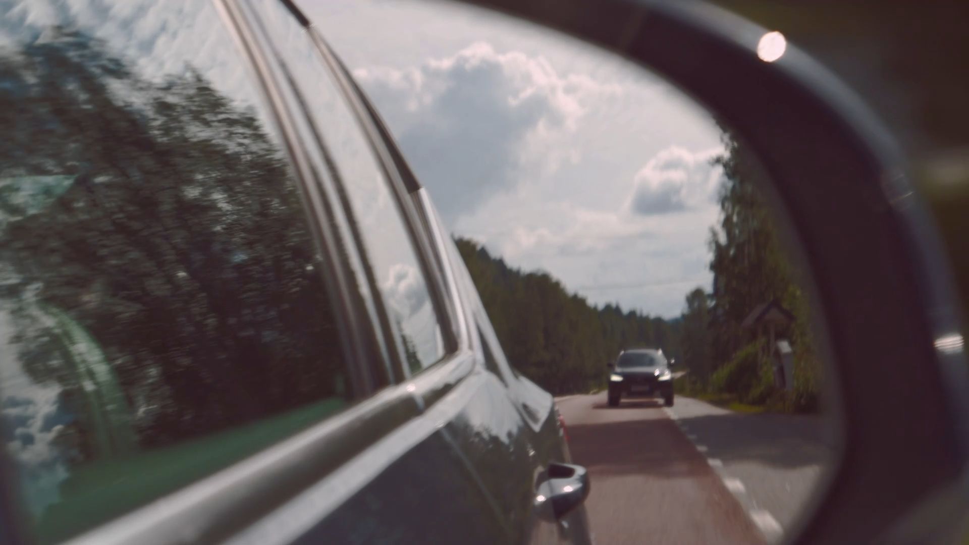 Overtaking on the right on the motorway, country road and more: When it is allowed