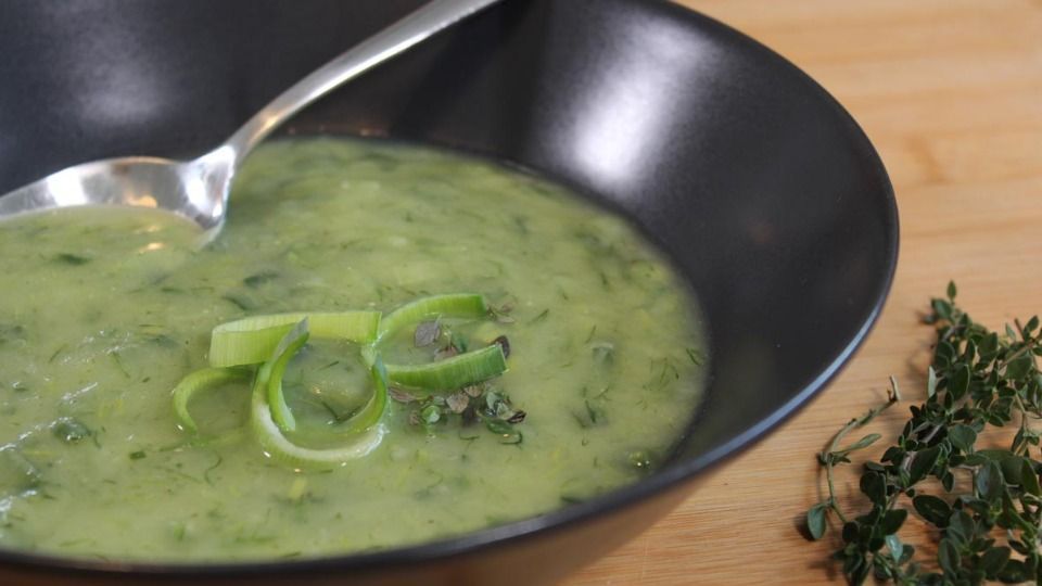 Creamy Potato and Leek Soup for the Cold Season