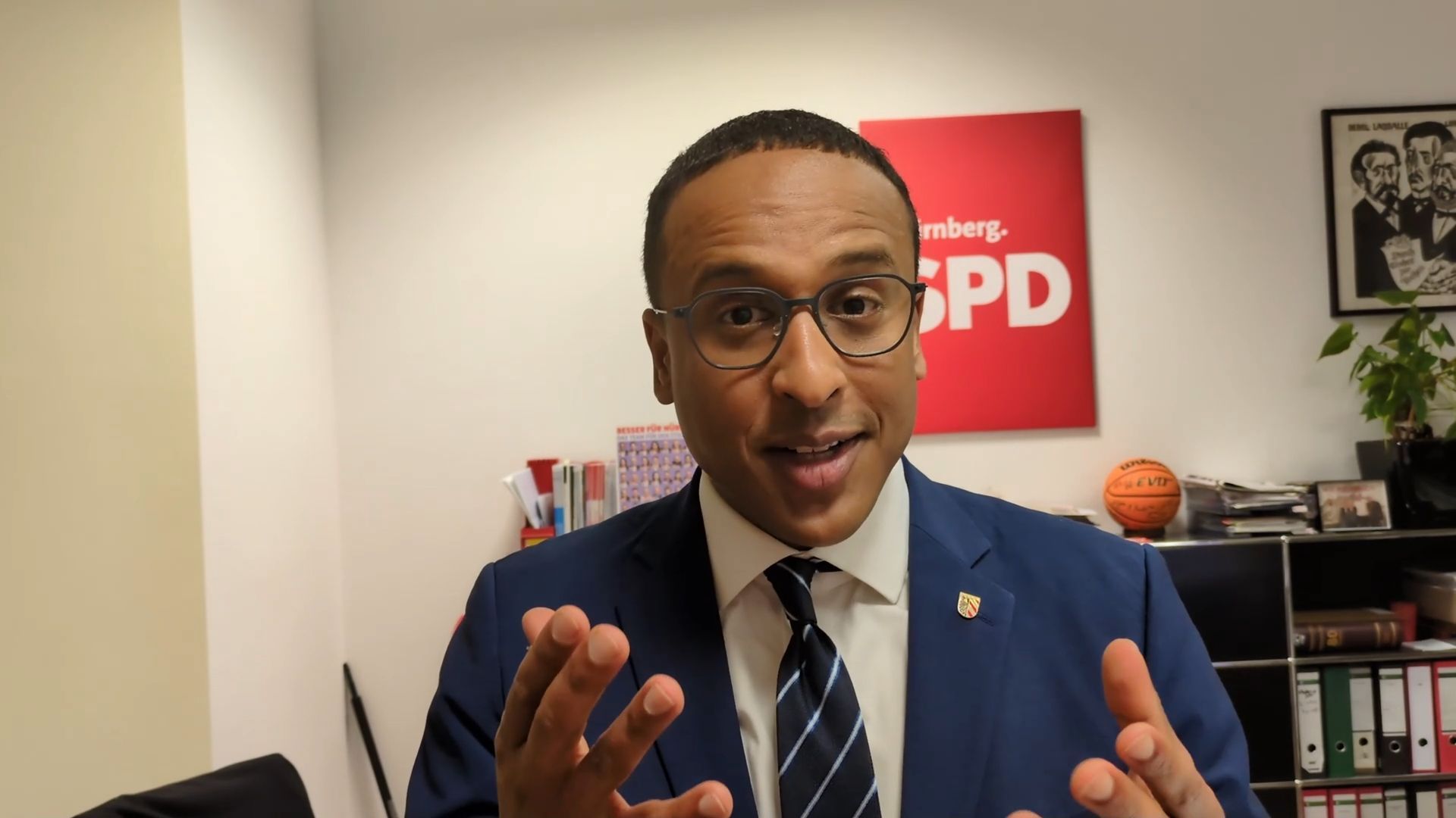 Video: "Mehrheit für den Wechsel": Nasser Ahmed im Interview nach der Wahl