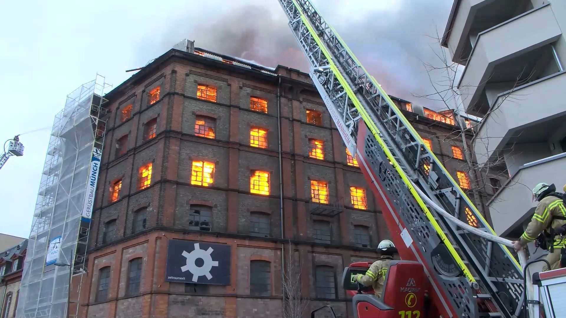 Großbrand in Mannheim – Kaufmannmühle im Jungbusch in Flammen