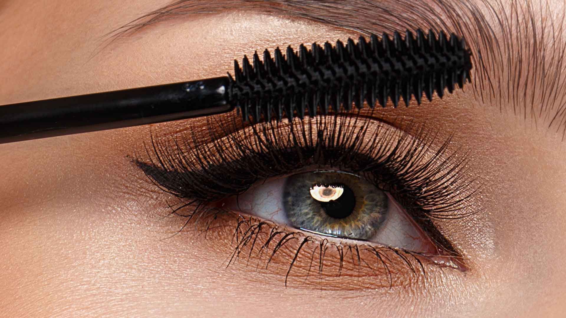 Die perfekte Mascara? Mit diesen 5 Tipps findest du sie!