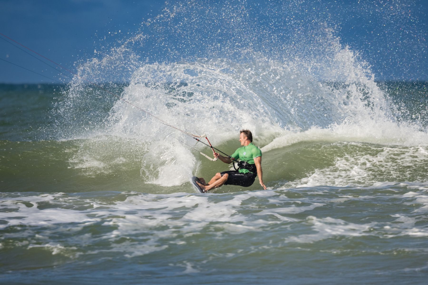 Video: Pedro Matos (BRA) und Capucine Delannoy (FRA) als GKA Kite-Surf Weltmeister 2025 in Taiba gekrönt