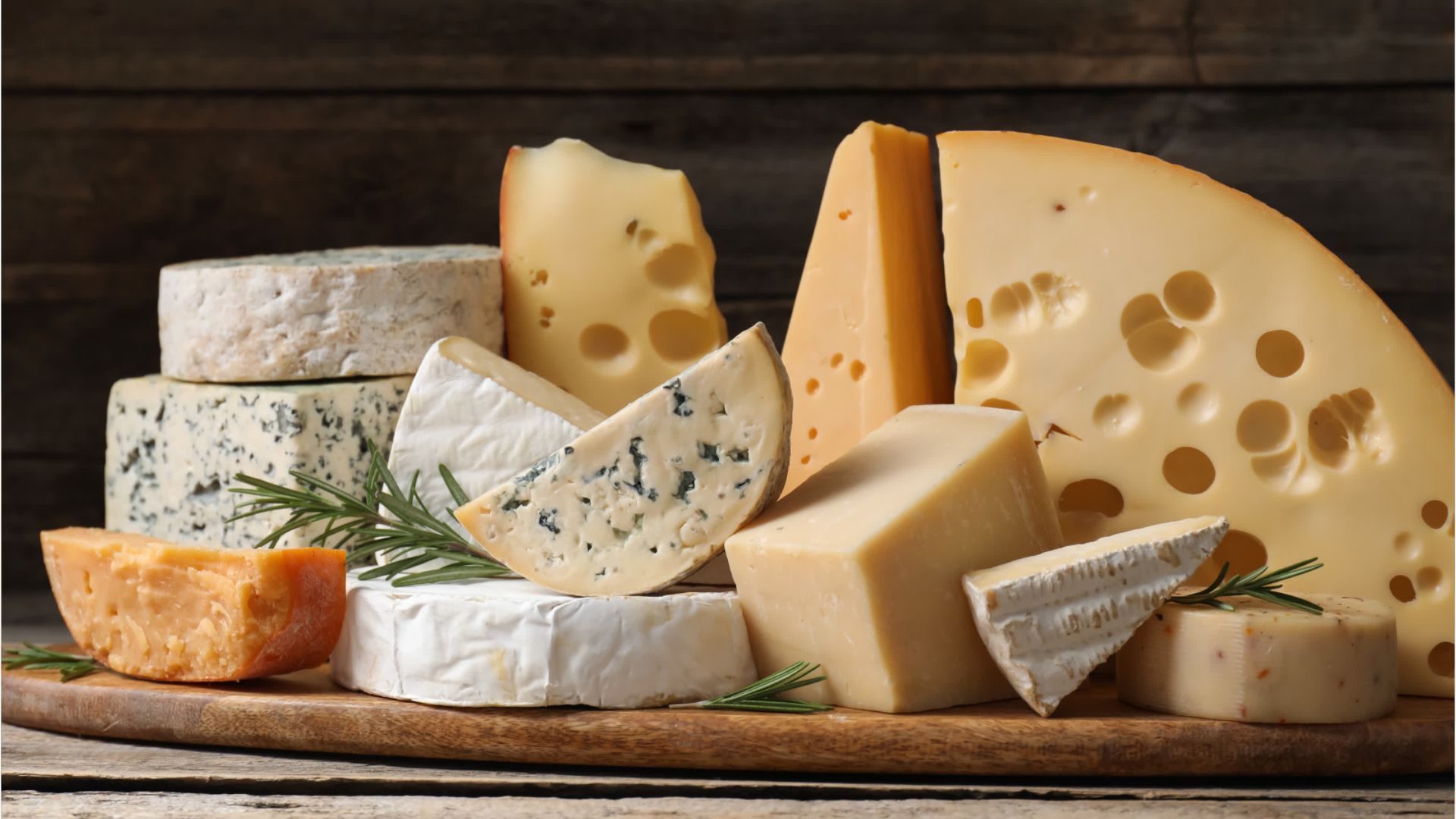 Video: Große Rückrufaktion: Hersteller ruft Käse zurück - Kaufland, Netto und Aldi betroffen