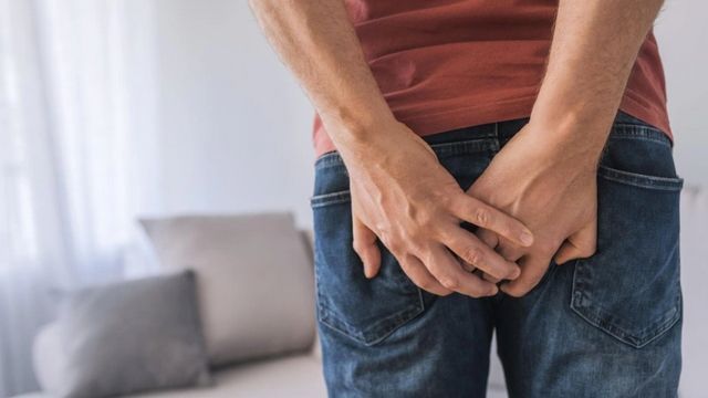 Stuhlgang beim Pupsen: Was Erwachsene dagegen tun können