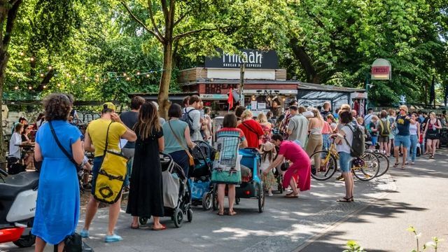 Bademeister schwärmt: So schaffen wir einen Schritt zu mehr Ordnung im Bad