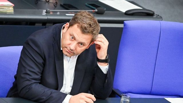 „Der Ehrliche ist der Dumme“: SPD-Zollfahnder rechnet mit Klingbeils Steuerplänen ab