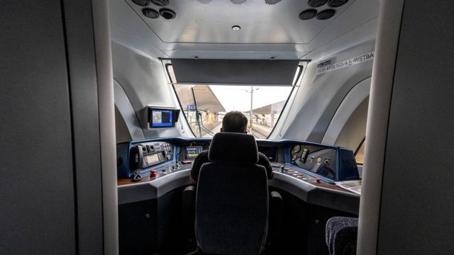 Zugführer steuert Regionalexpress mit fast drei Promille – 250 Passagiere evakuiert