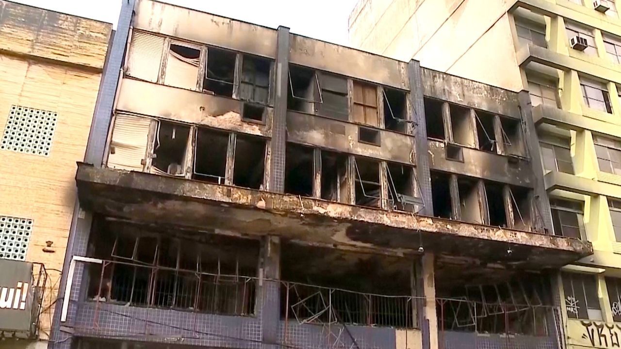 Hotel ausgebrannt: Zehn Tote im brasilianischen Porto Alegre