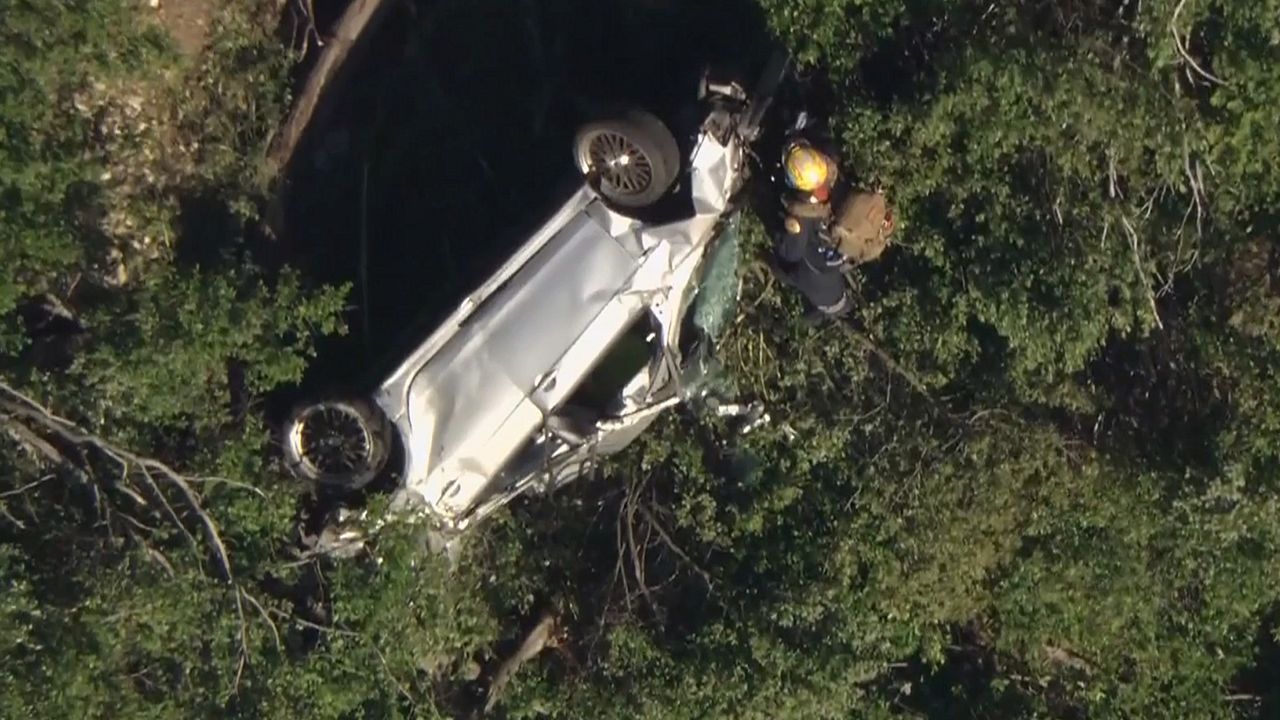 120 Meter tiefer Sturz: Autofahrer in Kalifornien von Klippe gerettet