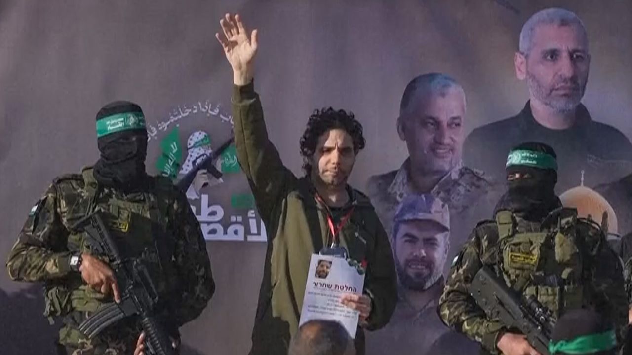 Waffenruhe im Gazastreifen: Hamas übergibt drei weitere Geiseln an Israel