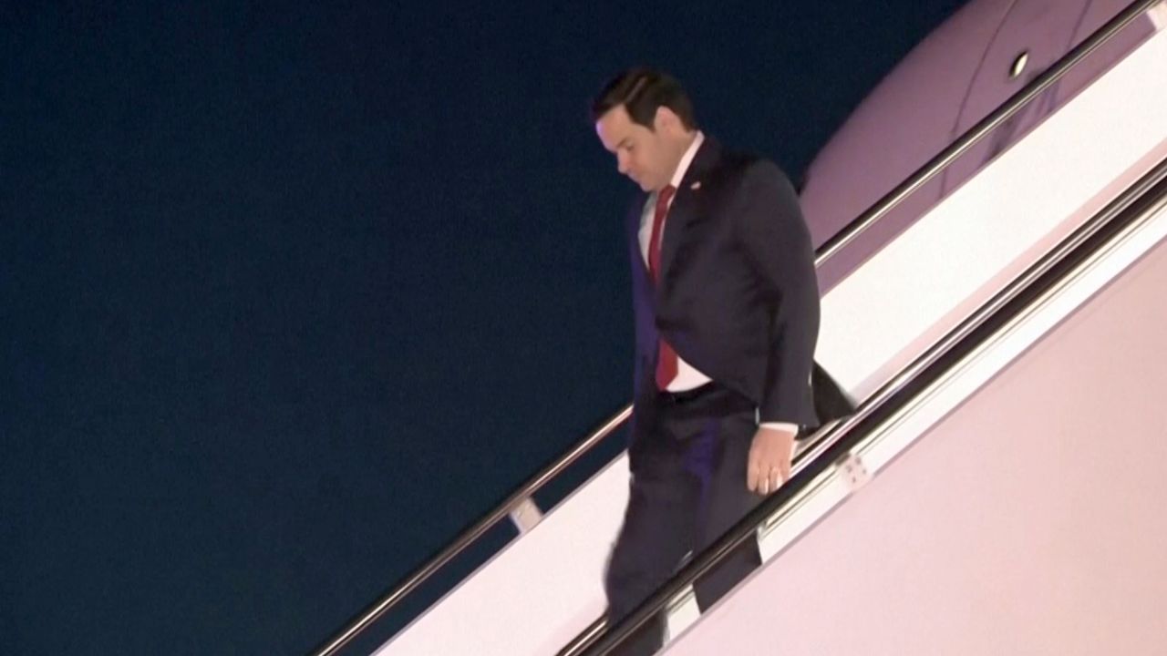 Technische Probleme: US-Außenminister Rubio muss Flug nach München abbrechen